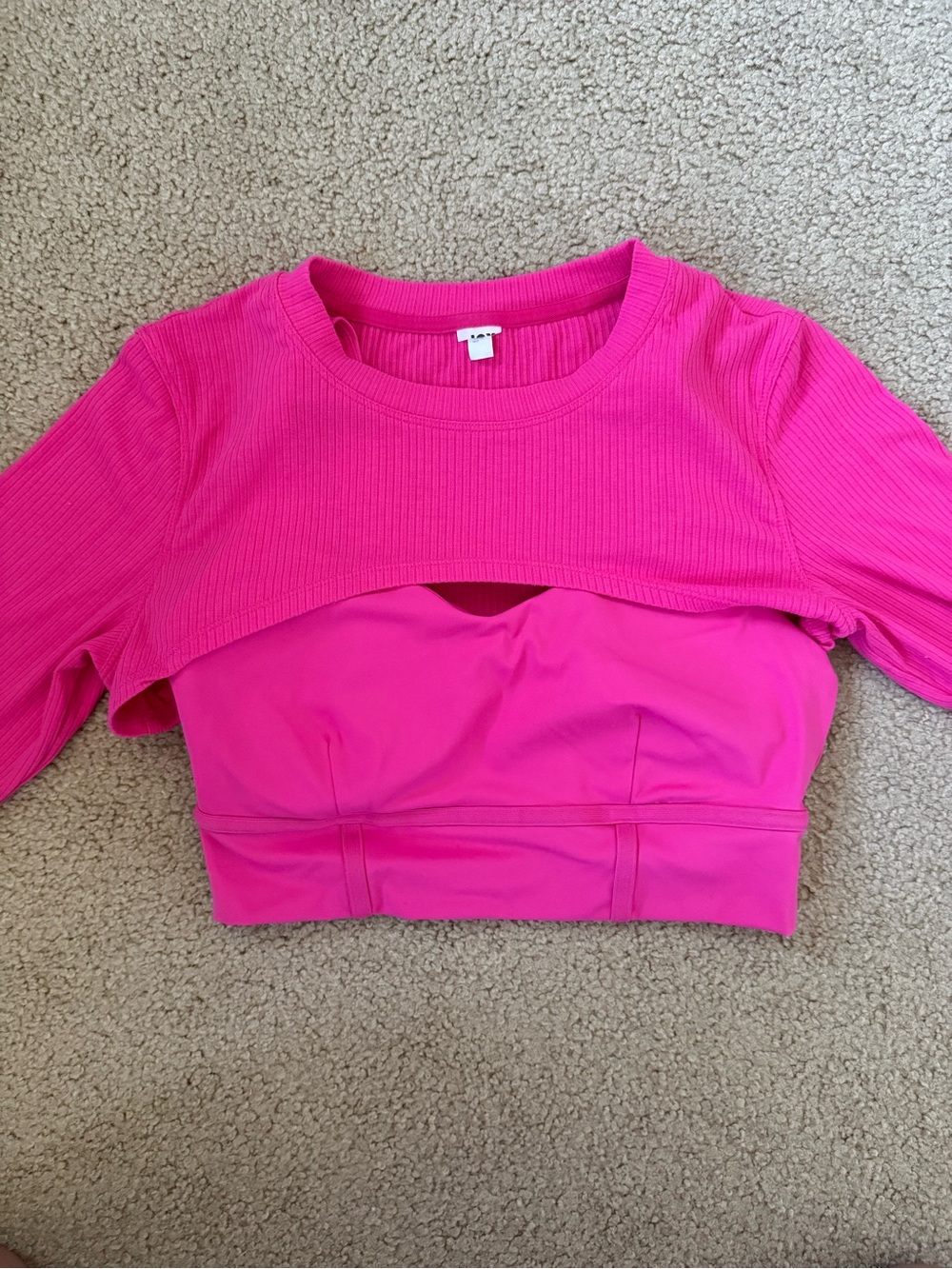 2 Piece Athletic Summer Set in Bright Pink